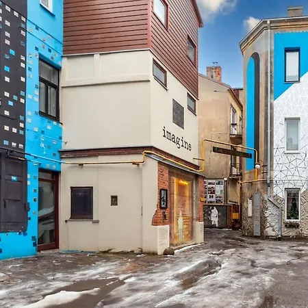 Yard Gallery